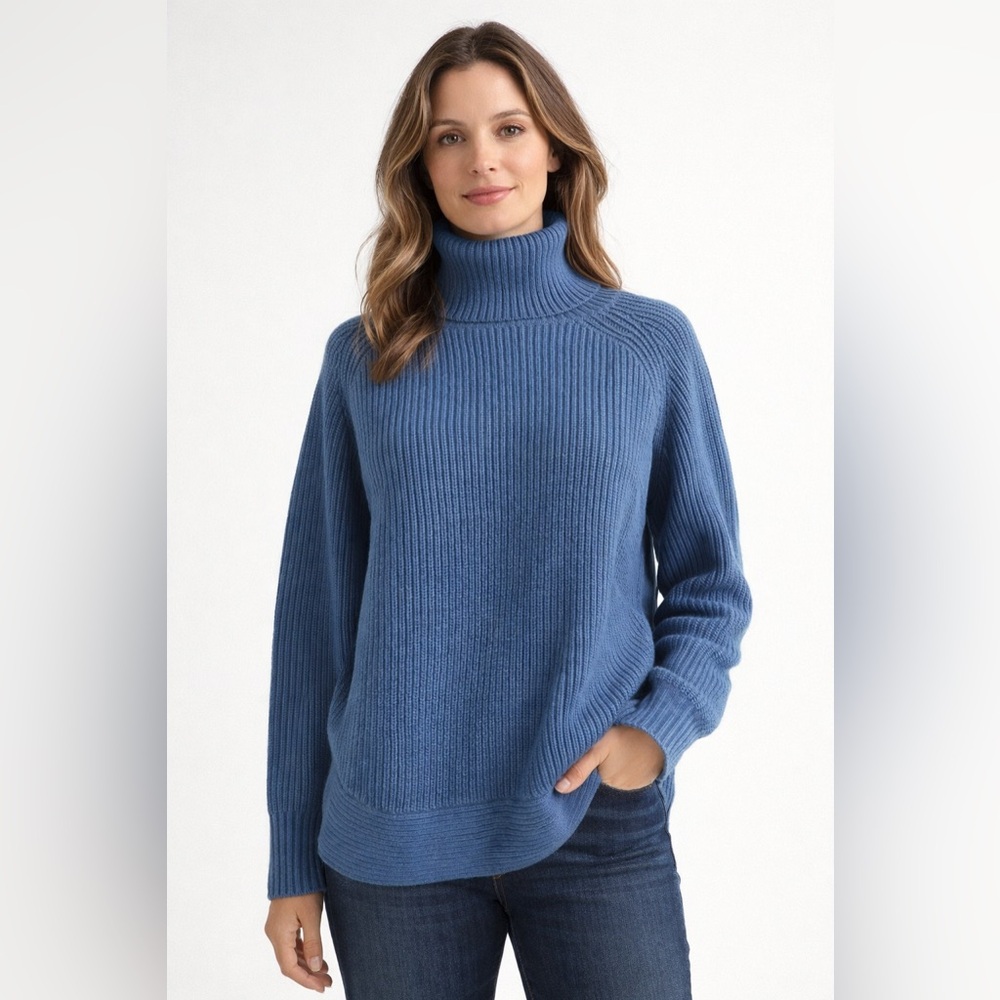 Wilfred Free - 💯 Merino Wool Turtleneck Sweater in Deep Blue - Size M